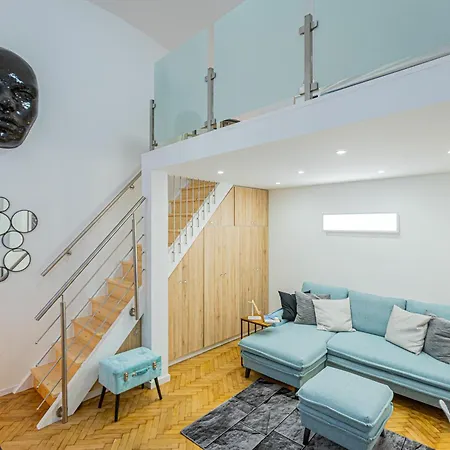 Muzeum * 布达佩斯